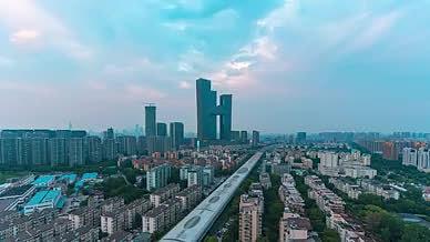 南京城市商业中心交通日转夜延时视频的预览图